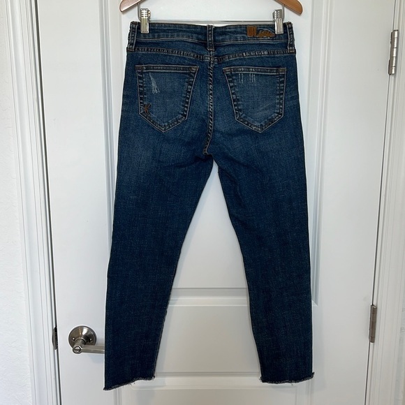 KUT from the KLOTH Asher Ankle Straight Leg Women's Size 0 Distressed Jeans - Picture 7 of 17